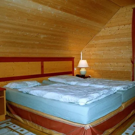 Gemuetliches Mit Terrasse - Ferienhaeuser Auerhahn *