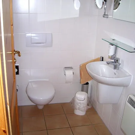 Holiday home Gemuetliches Mit Terrasse - Ferienhaeuser Auerhahn *